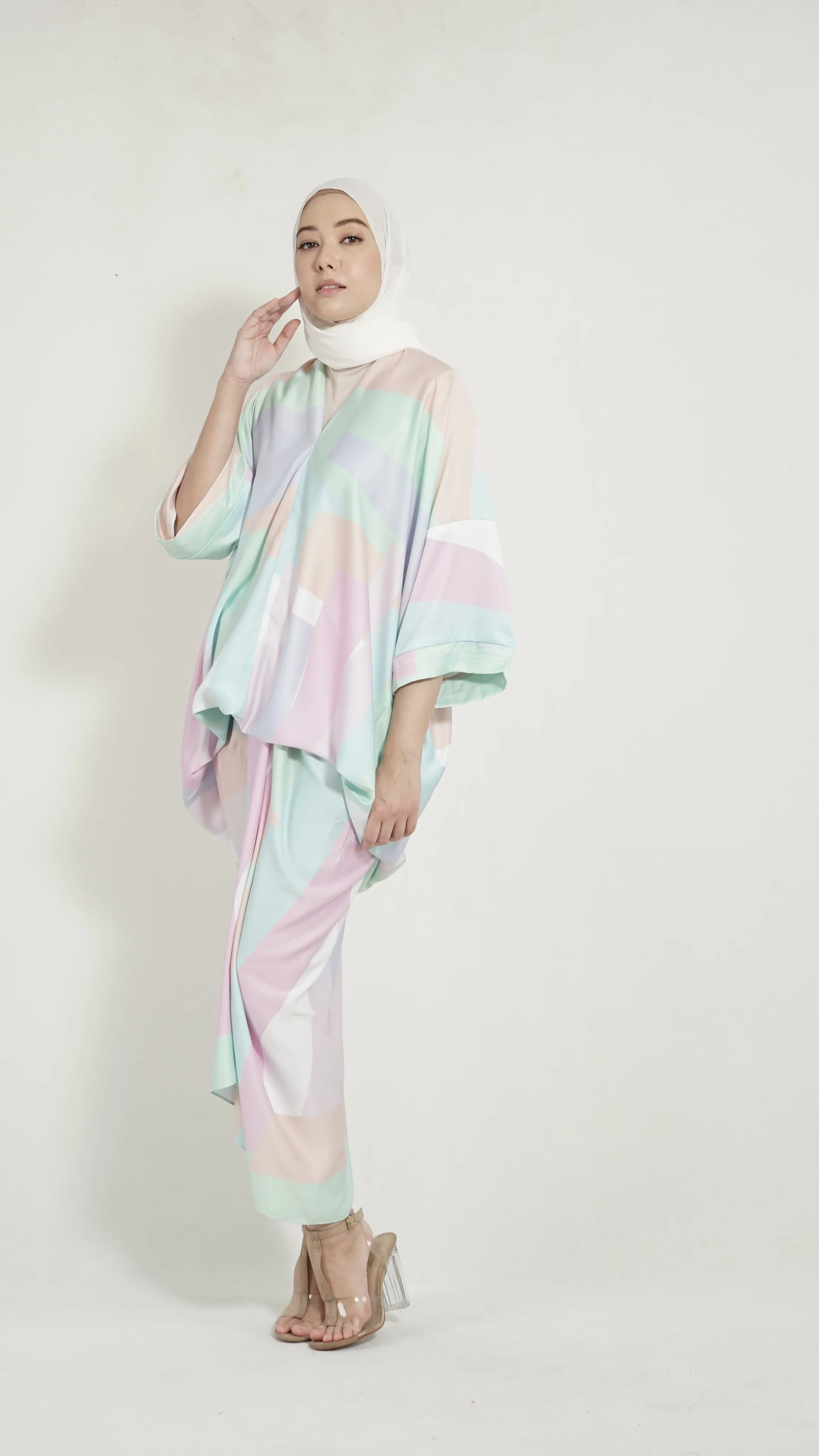 Ayana Top Pastel Green Geometry