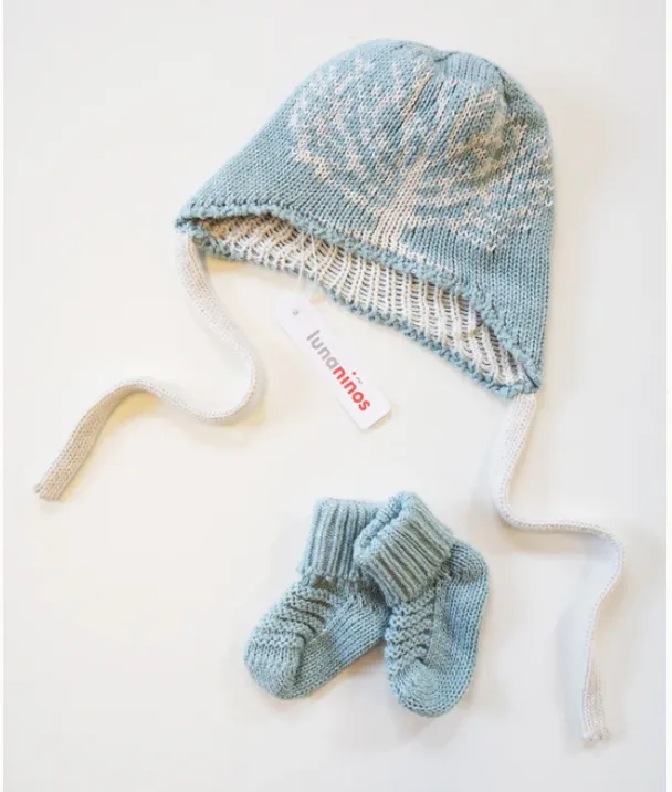 Baby beanie - tree bonnet