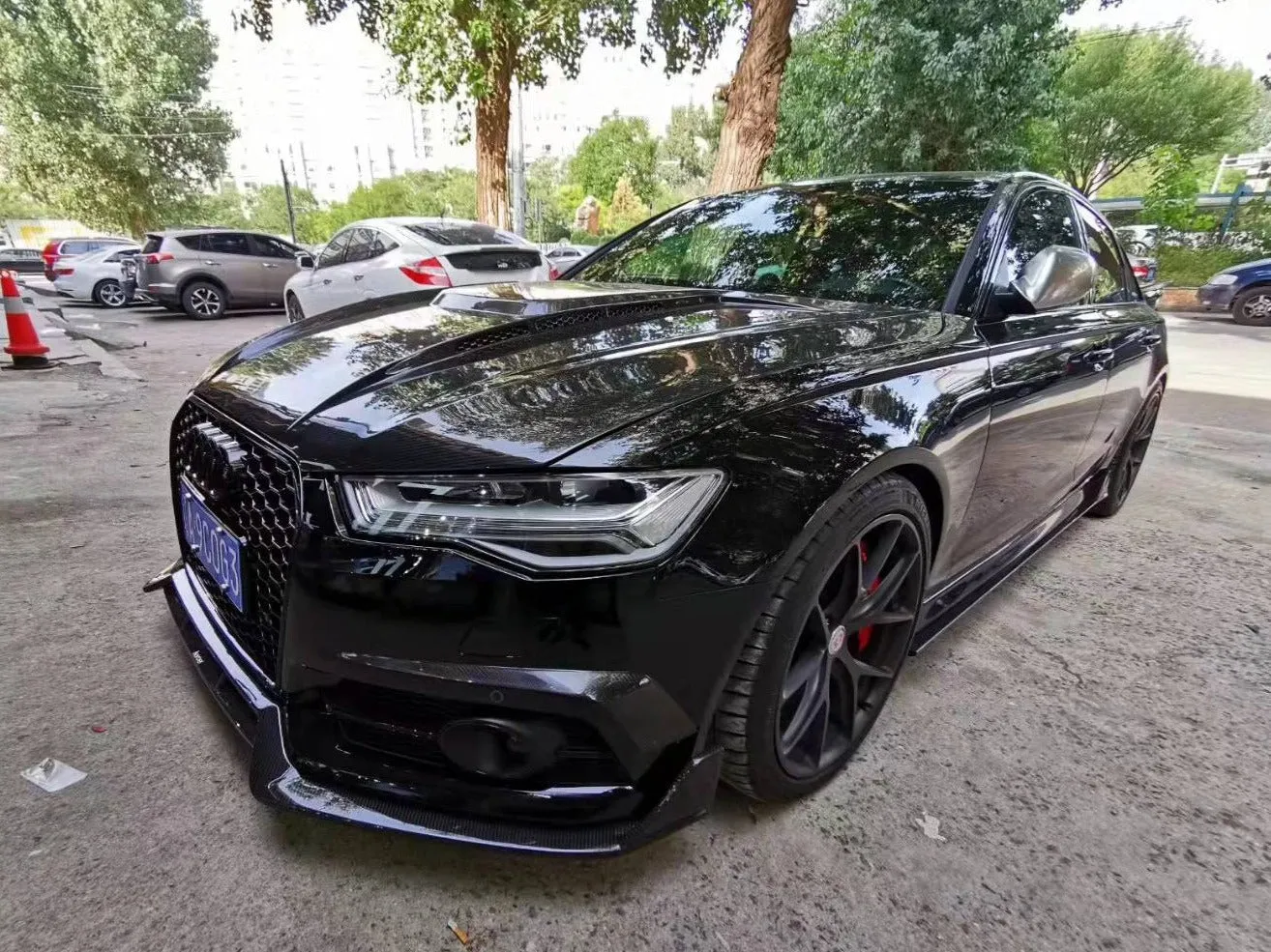 Karbel Carbon Carbon Fiber Side Skirts for Audi S6 & A6 S-Line & A6 Avant & A6 2016-2018 C7.5
