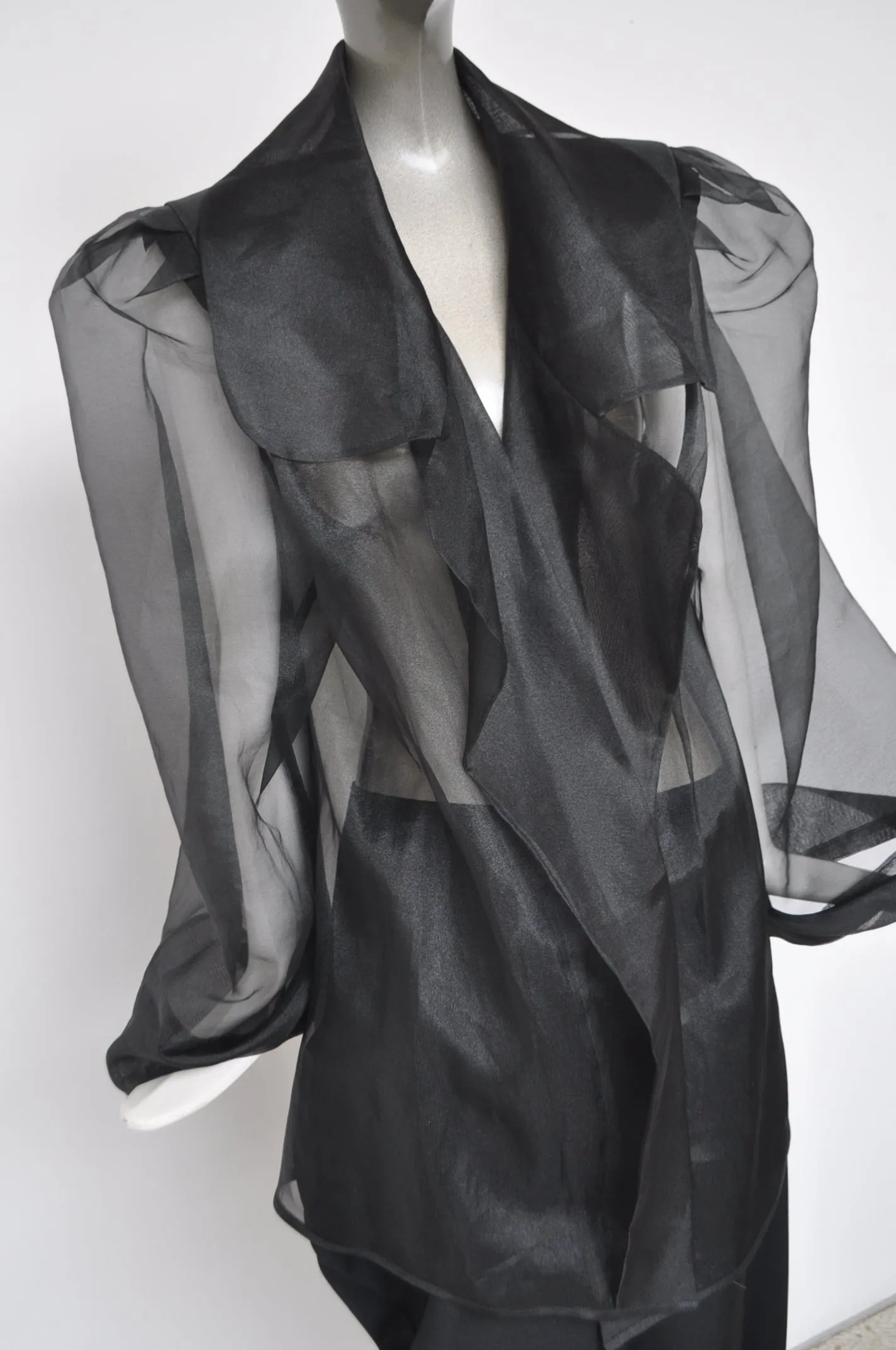 Sheer jacket mashia 1980s Avant garde style