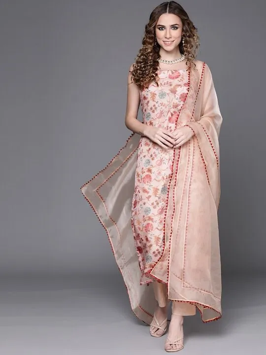 Women Off White Floral Printed Regular Kurta with Trousers & With Dupatta