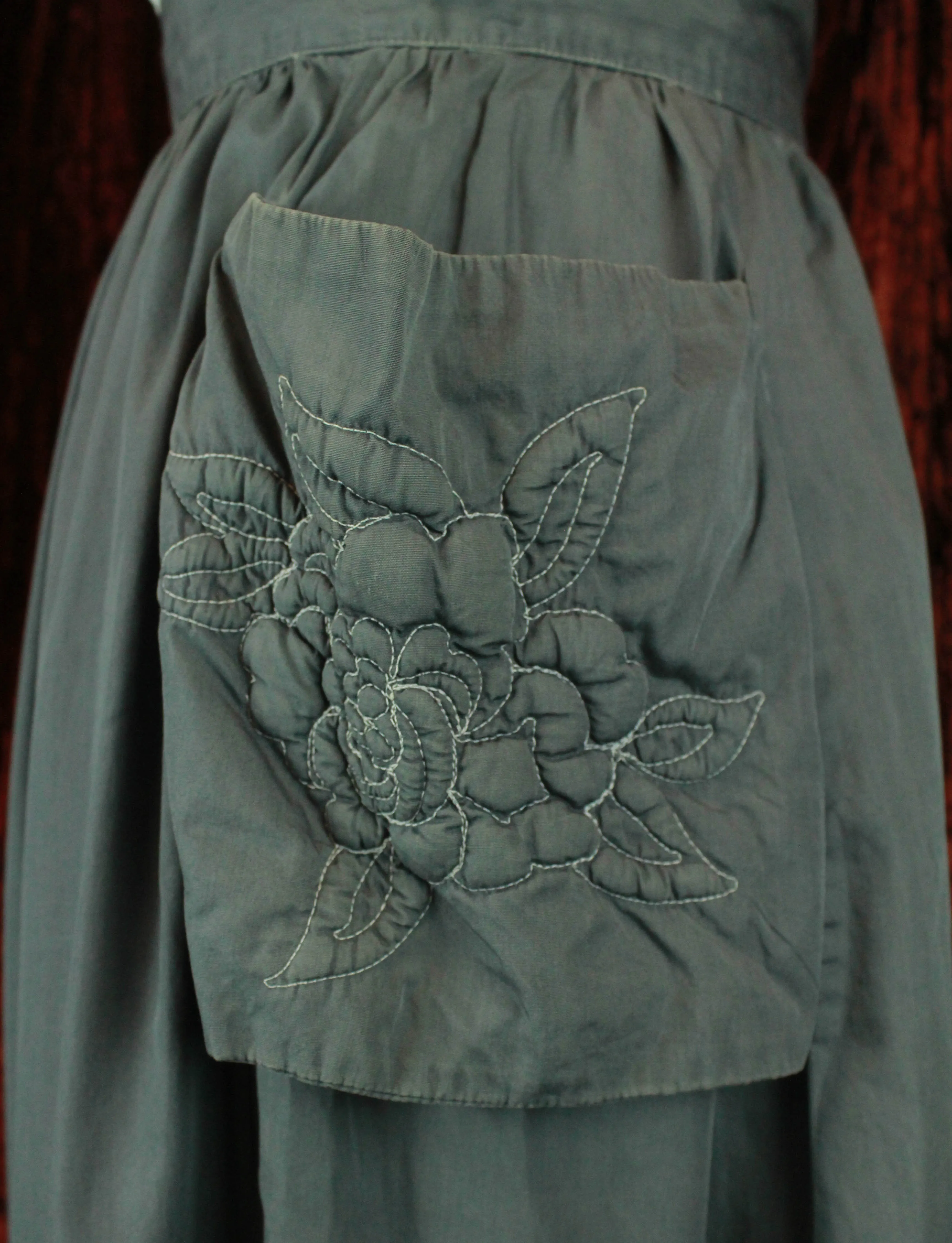 Women's Vintage 50's Grey Floral Pocket Midi Skirt - 24"